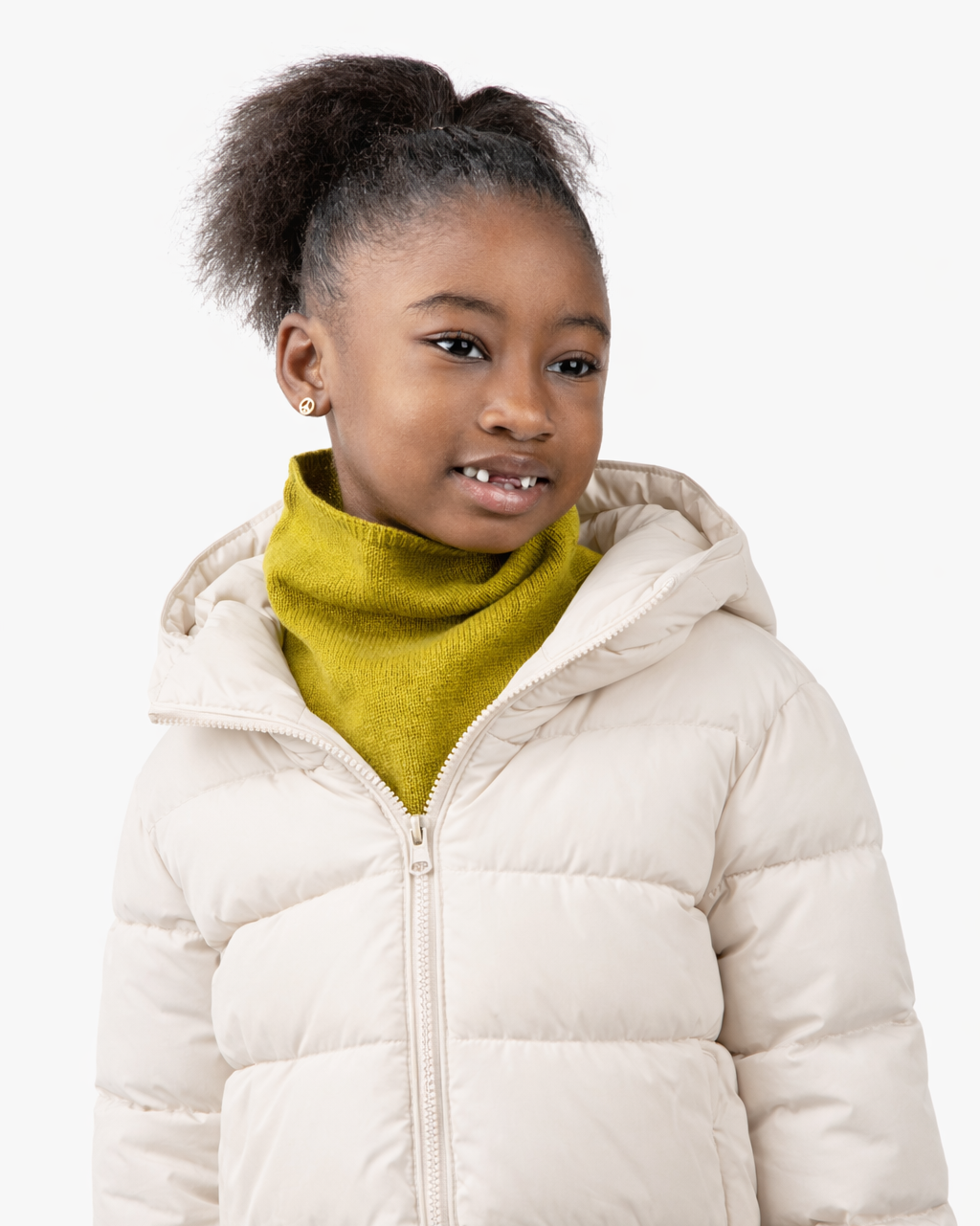 Khali is 7 and wearing a small stan in mossy