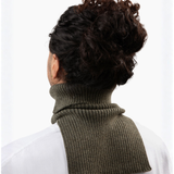 JP is 6' (really) and wears a BIG freddie in estate