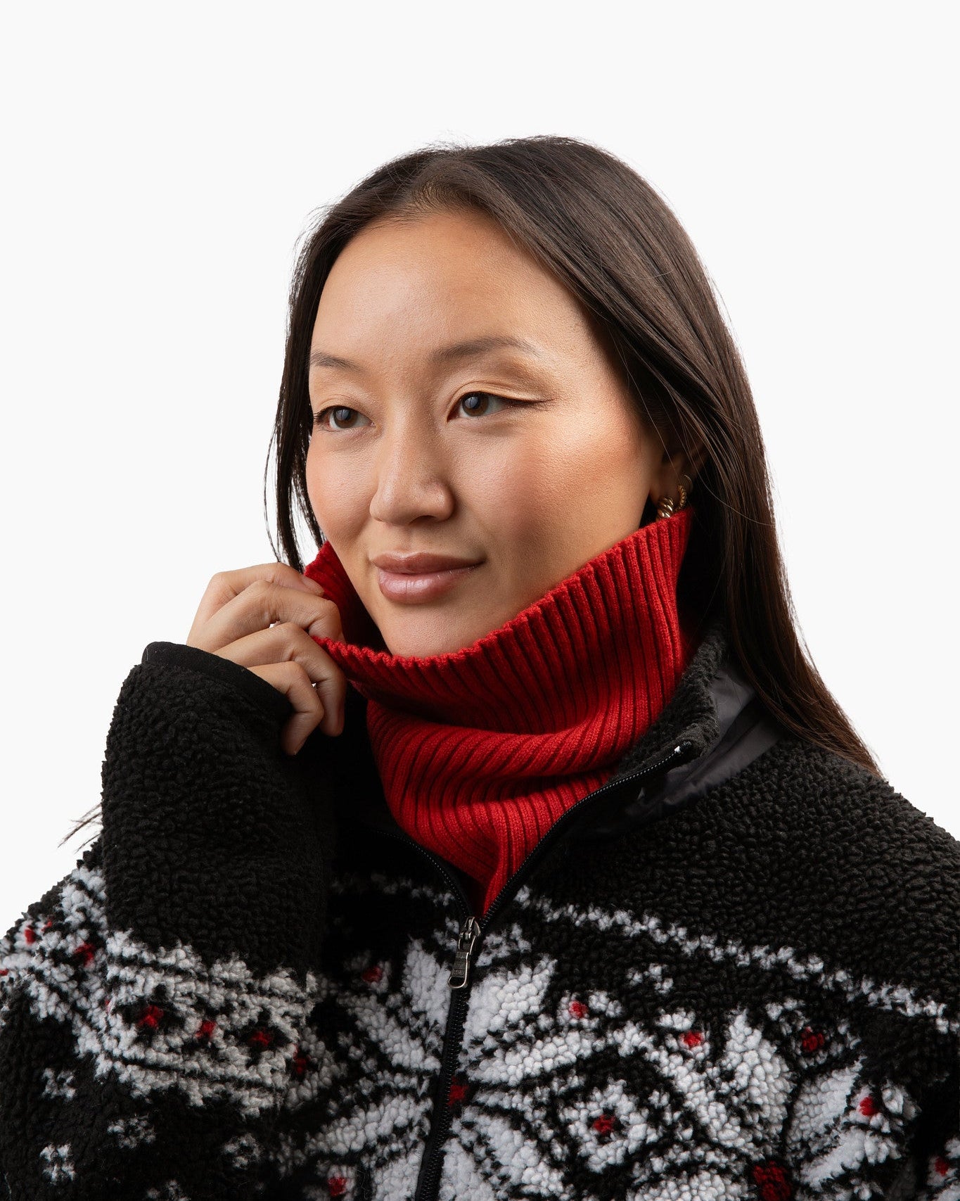 Liz is 5'6" and showing a BIG Freddie in lava