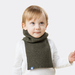 Elio, age 3, wears freddie in estate in mini size