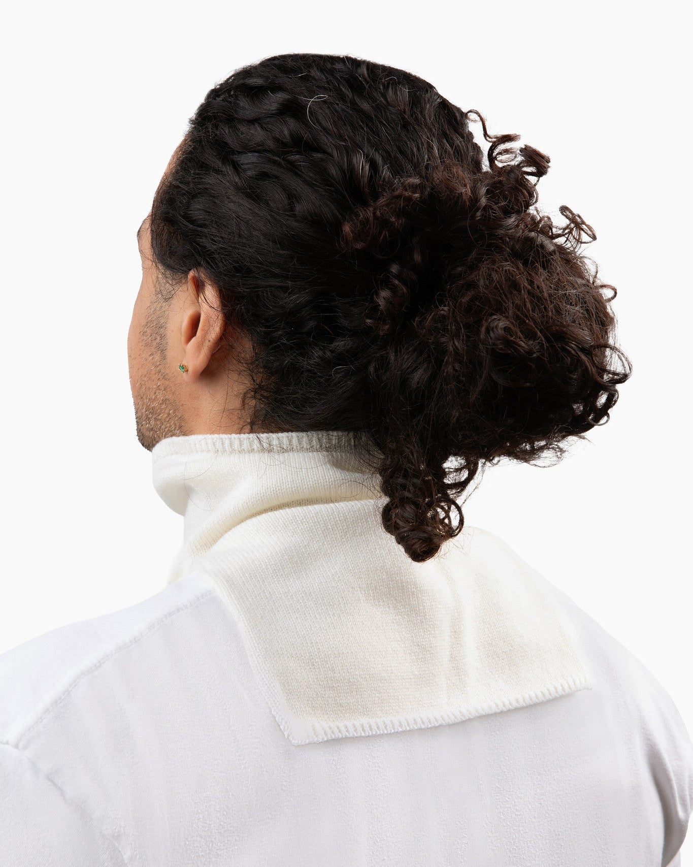 JP wear a M in shirts and a BIG stan dickey in blanc