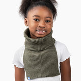 Khali is 7 and wearing size small in freddie in estate