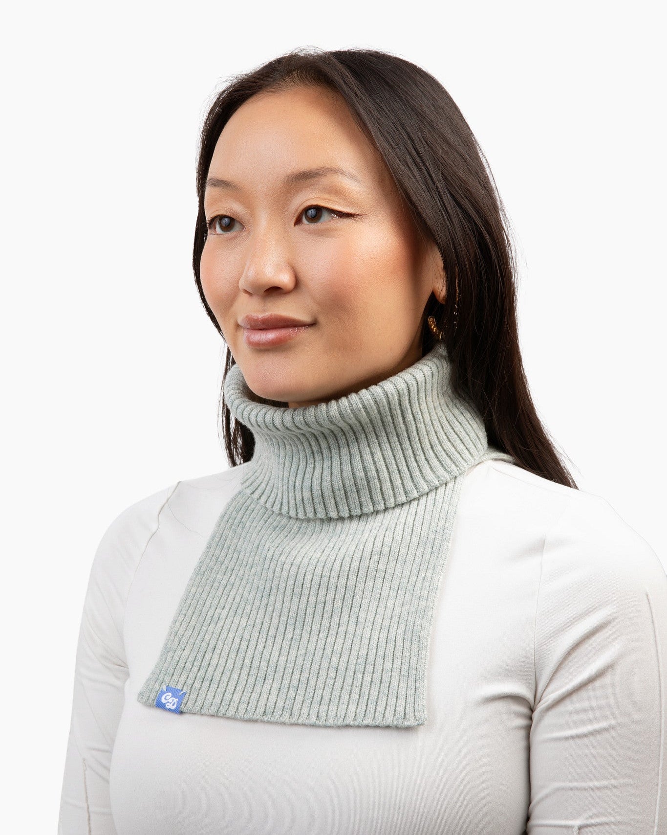 Liz is 5'6" and wearing a small freddie in steel